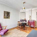 Refined & Cozy Stay In Paris